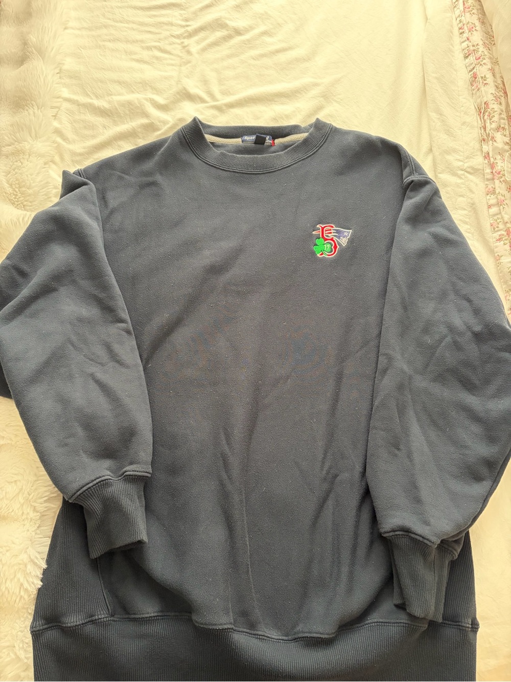 Patriots Red Sox Celtics sweater-size XL - blue embroidered